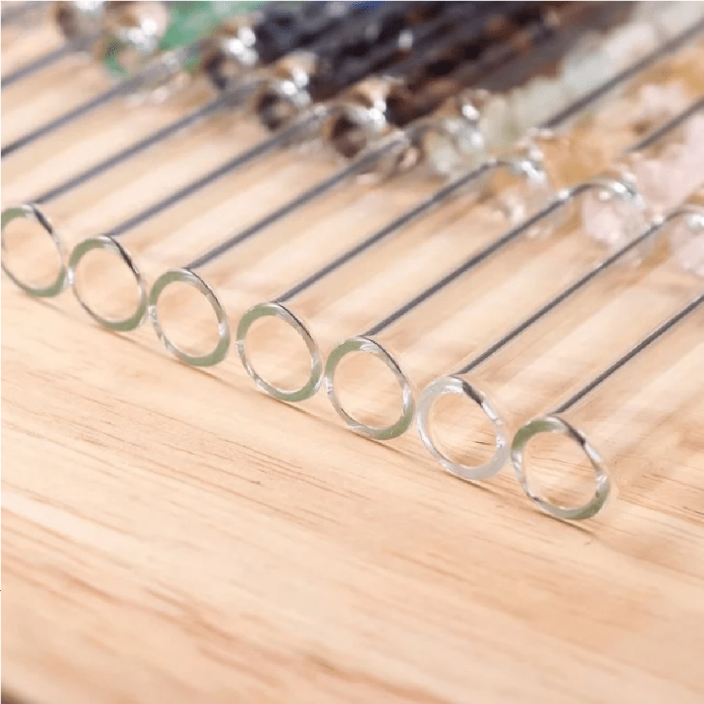 Reusable Glass Straw With Natural Healing Crystals Reusable Glass Straw With Natural Healing Crystals