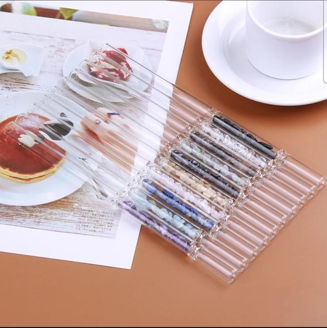 Reusable Glass Straw With Natural Healing Crystals Reusable Glass Straw With Natural Healing Crystals