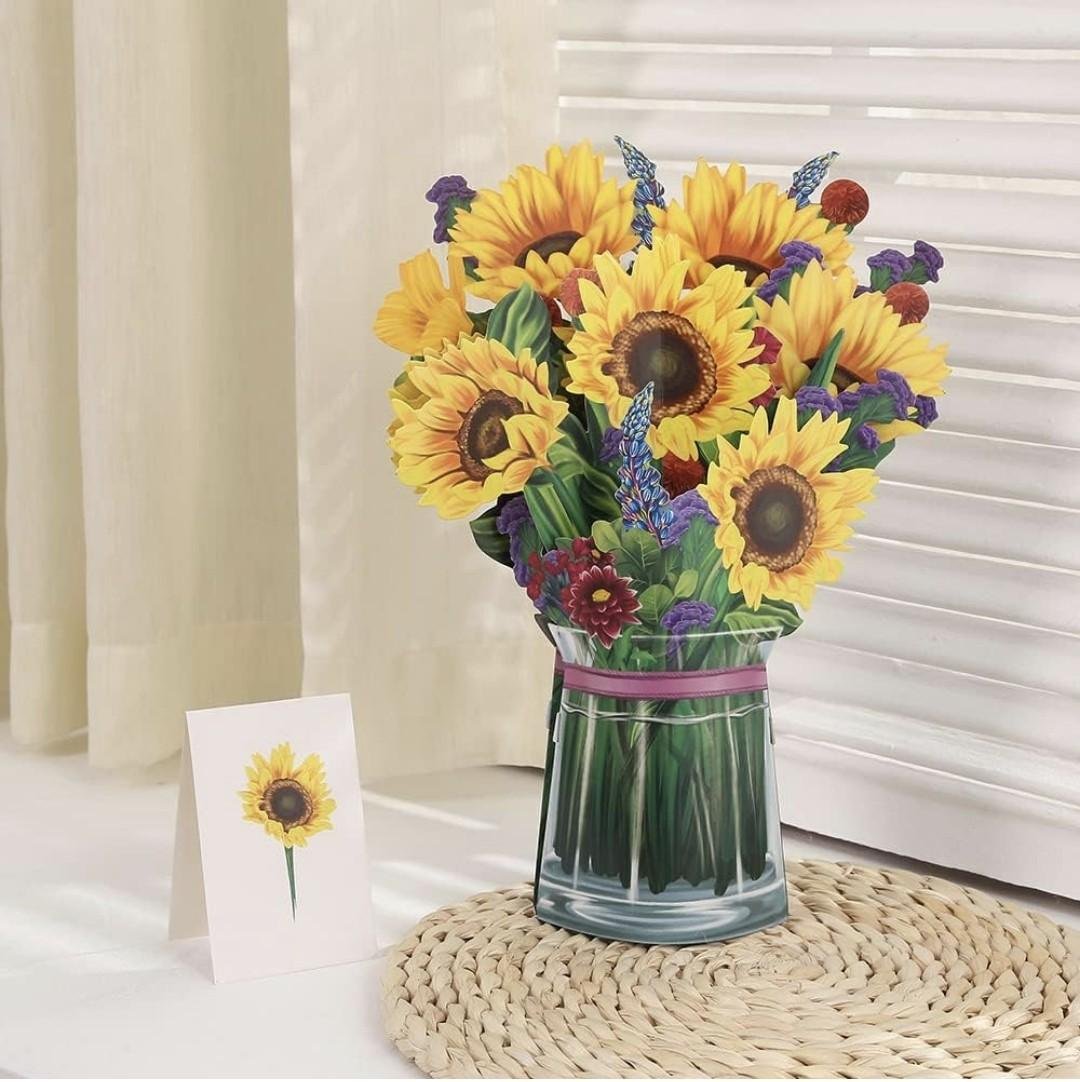 Pop Up 3D Large Life Size Sunflower Bouquet